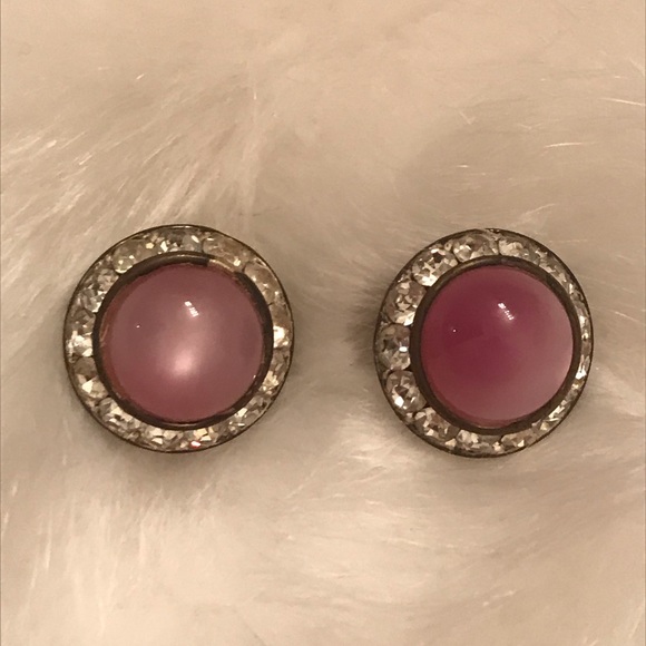 ❌SOLD❌ Vintage Silver Lilac Clip On Earrings - Picture 6 of 7